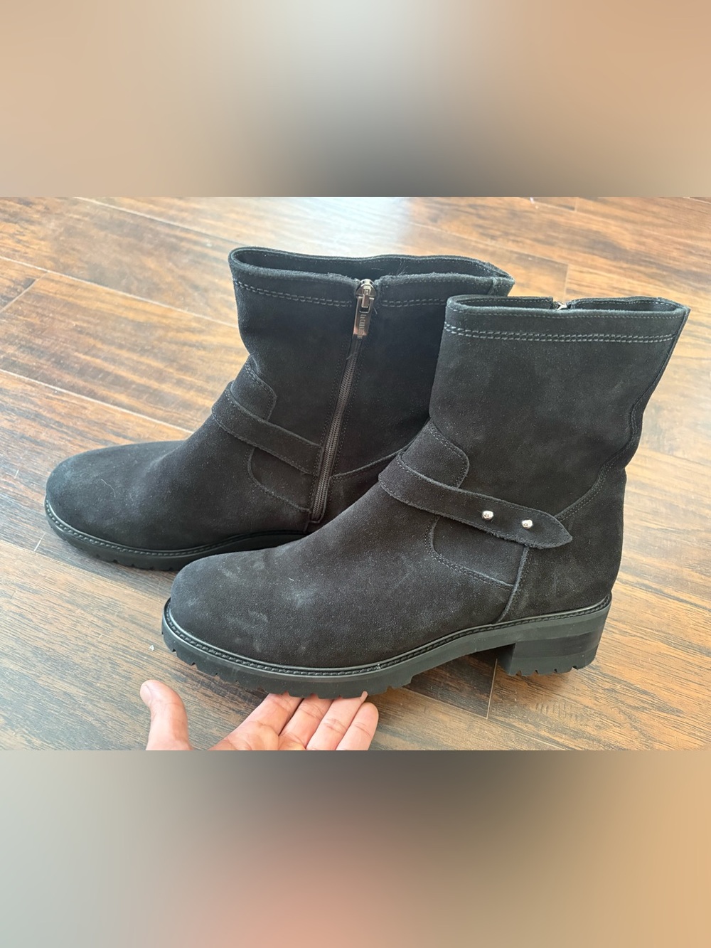 La CANADIENNE black Nubuck Motto boots size 11